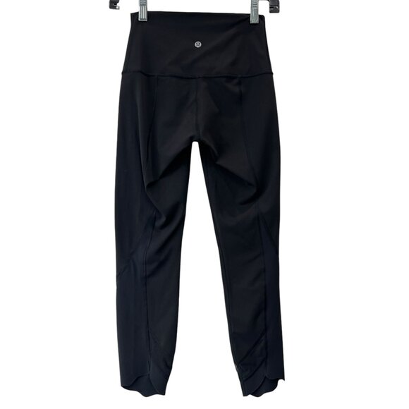 $88 Lululemon Black Wunder Under Crop II *Roll Down Scallop 24" Leggings sz 2 - Picture 4 of 6